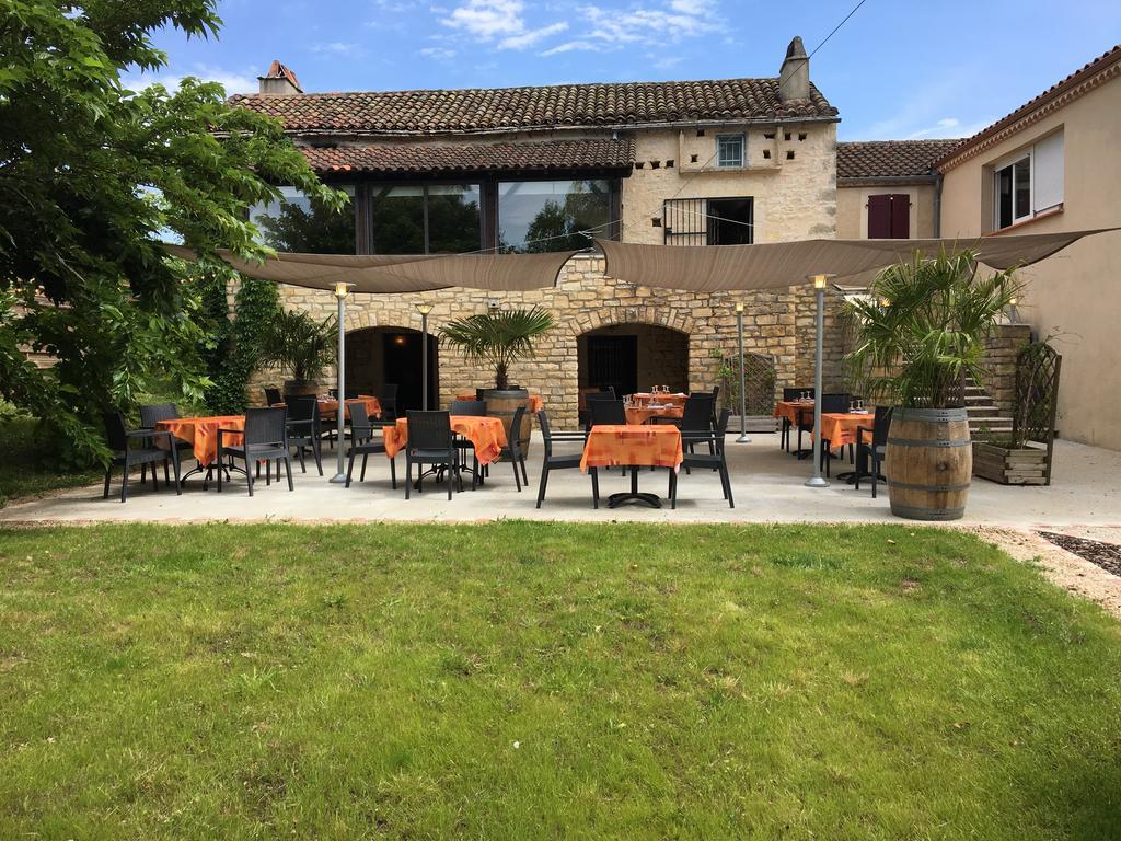 Logis Hotel La Bergerie Hotel 3 Etoiles Restaurant Savoureux Saint-Pierre-Lafeuille Екстериор снимка